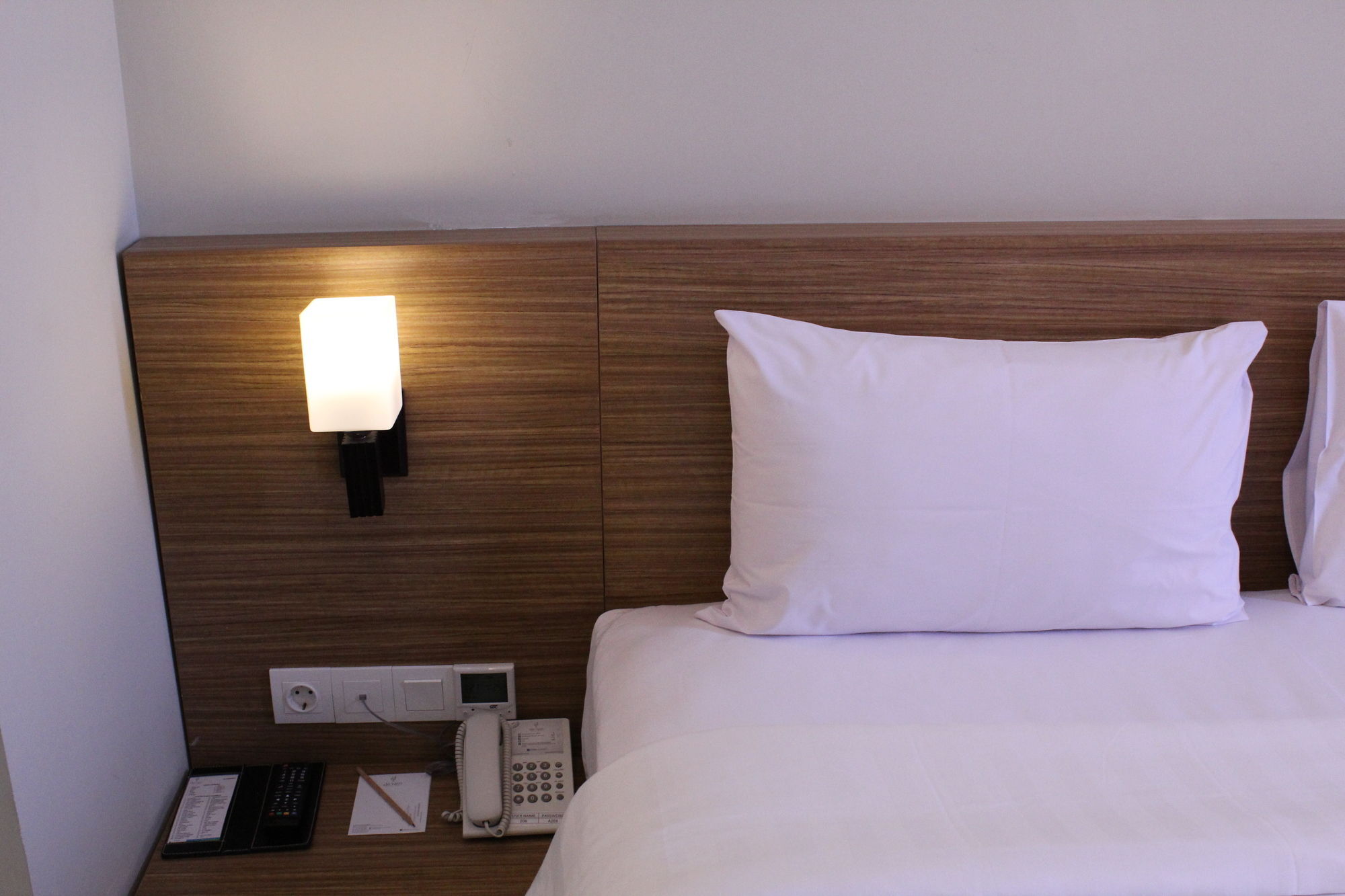 De'Rain Hotel Bandung Exterior foto